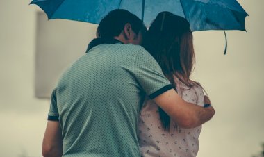 Melukis Hujan yang Berlari Kencang  | Mendamba Pingkan ~ 5