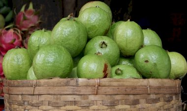 Bertemu Sunyi di Pasar