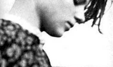 “It’s Such a Splendid Sunny Day and I Have to Go.” Mengenang Sophie Scholl