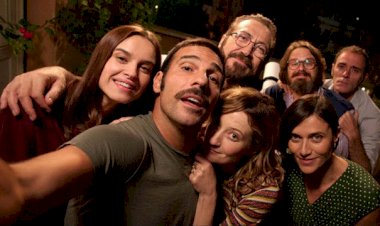 Ulasan 3 Versi Film 'Perfect Stranger'