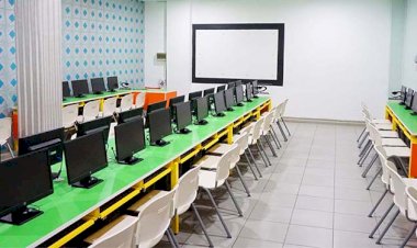 RUMAH KU LAB KOMPUTER