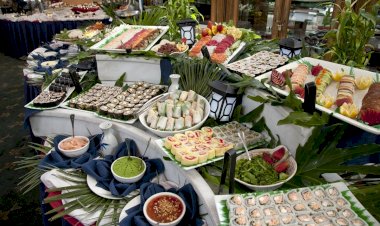 Di Sebuah Restaurant (Bagian Pertama)
