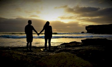 Bukan Karna Kamu Susah Maka Ku Tak Peduli Padamu