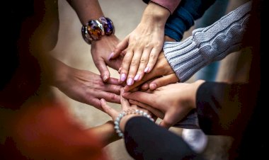 Pentingnya Komunikasi Sebagai Dasar Utama dalam Menciptakan Solusi pada Permasalahan dalam Masyarakat Interkultural