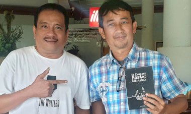 NYARI PARKIR SAMA ADIT