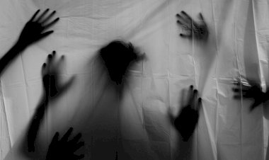 Tidak Percaya Hantu