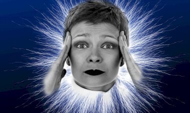 Menimbang, Mengingat Dan Memutuskan