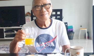 UDAH SETAHUN AJAH
