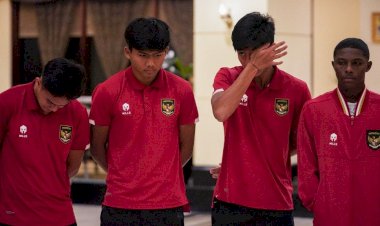 JANGAN CAMPURADUKKAN SEPAKBOLA DAN POLITIK