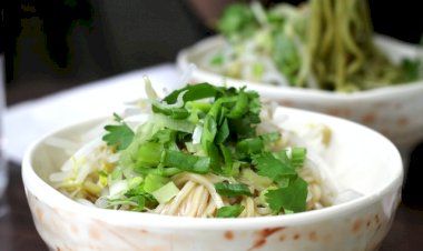 Aku Benci Daun Seledri