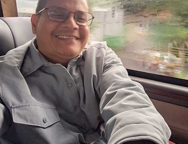 Ketika Tuhan Menitipkan Rezeki Lewat Kursi Bus