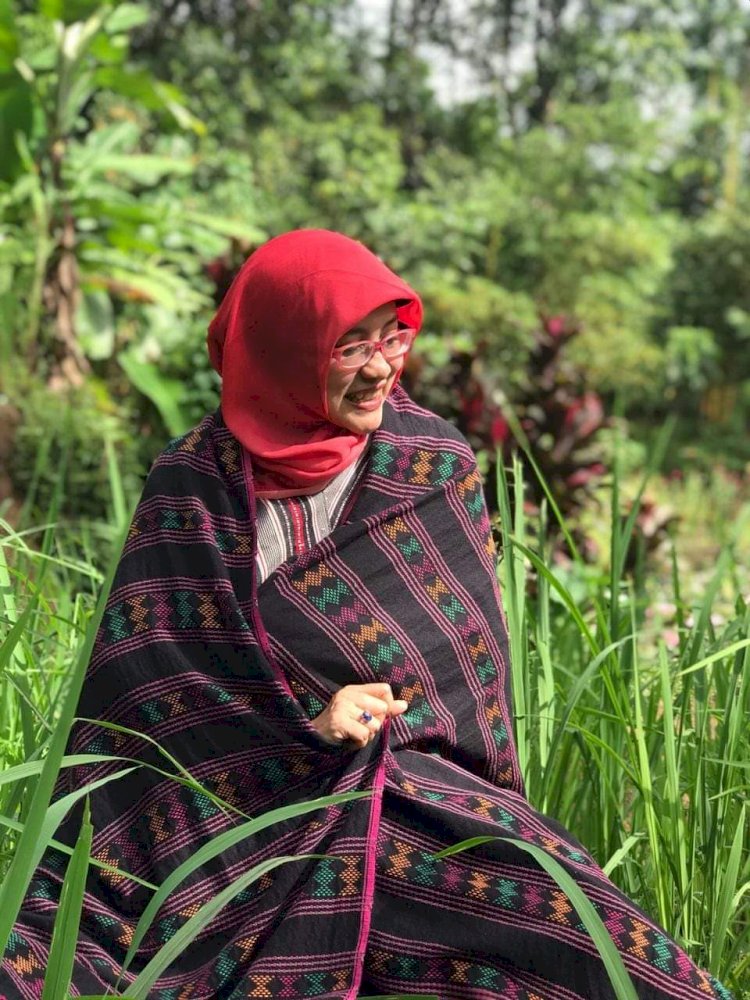 Tenun Baduy Adu Mancung