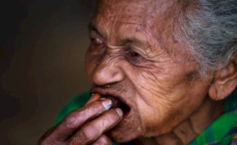 Kusembur Sirih Sampai Perih