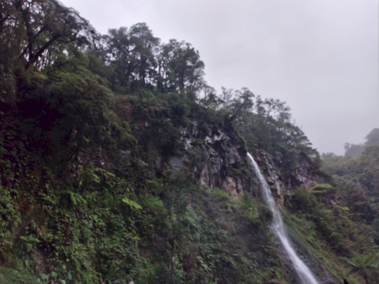 Outing ke Curug Cibereum